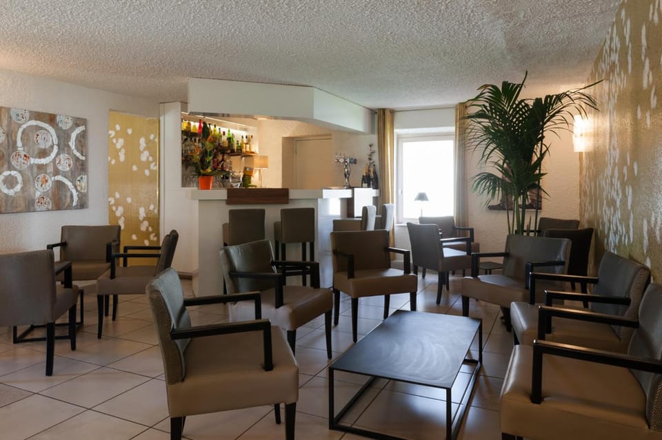 Bar/lounge