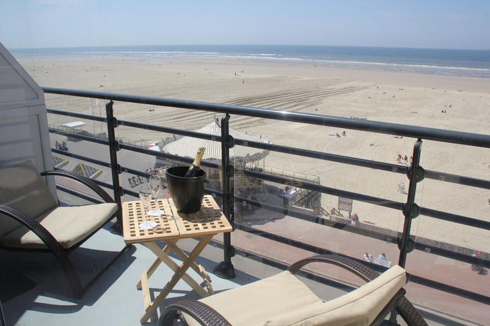 The Originals Boutique, Hôtel Neptune, Berck-sur-Mer Hotel in Berck
