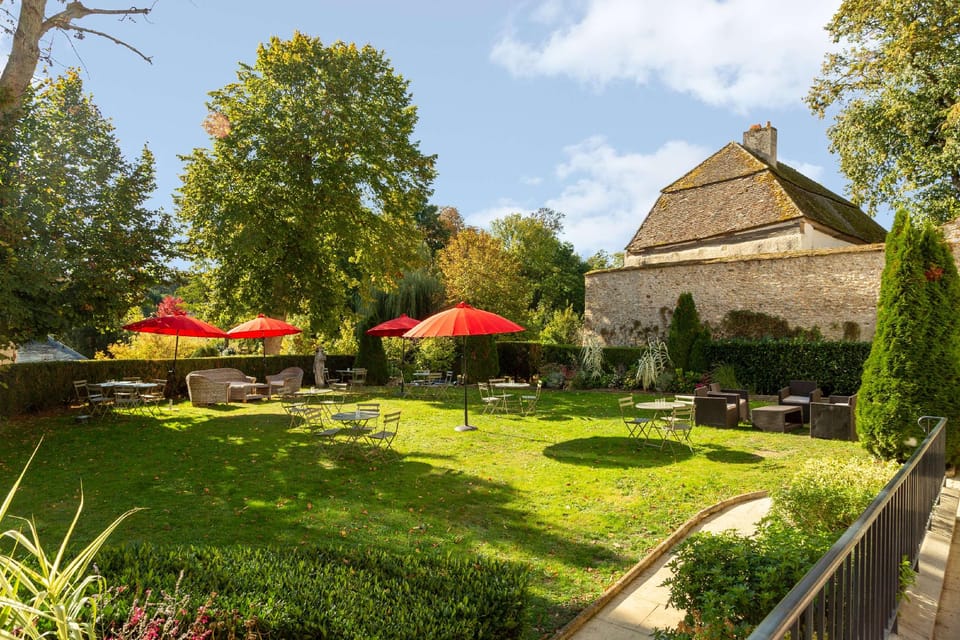 Hôtel Saint-Laurent, The Originals Relais Hotel in Île-de-France