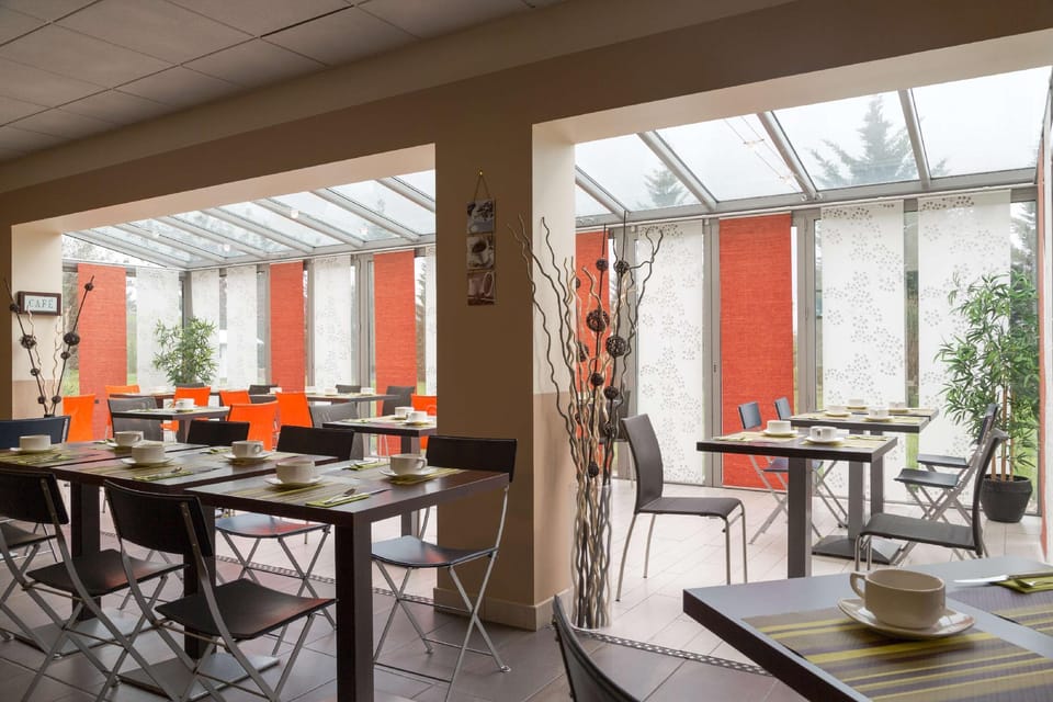 The Originals Boutique, Actuel Hôtel, Saint-Etienne Aéroport Hotel in Auvergne-Rhône-Alpes