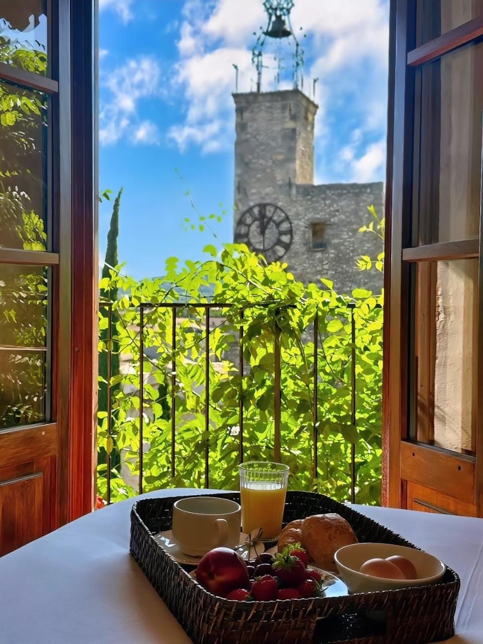 Hostellerie Le Beffroi, The Originals Relais Hotel in Provence-Alpes-Côte d'Azur