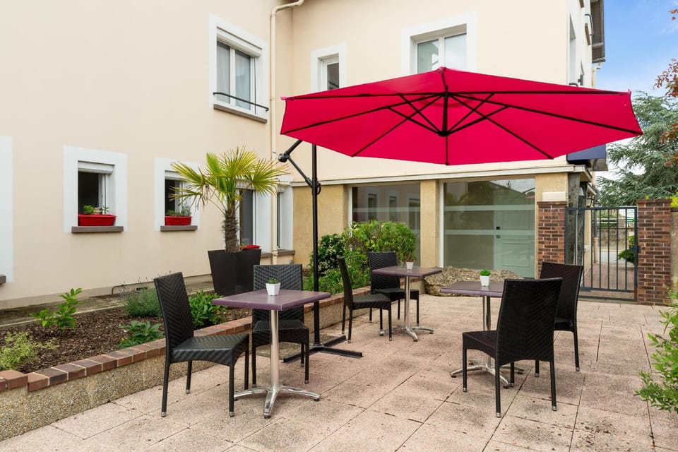 The Originals City, le Relais des Carnutes Brezolles Verneuil sur Avre Hotel in Normandy