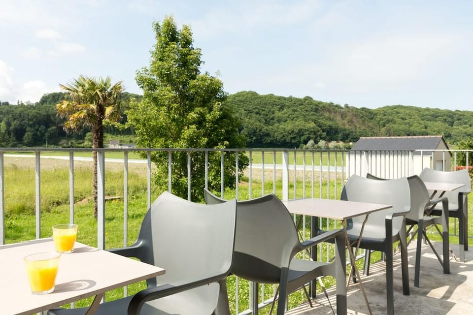 The Originals Boutique, Hôtel Les Quatre Salines, Le Mont Saint-Michel Sud Hotel in Brittany