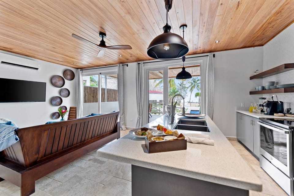 The Lodge at Jaguar Reef Hotel in Hopkins