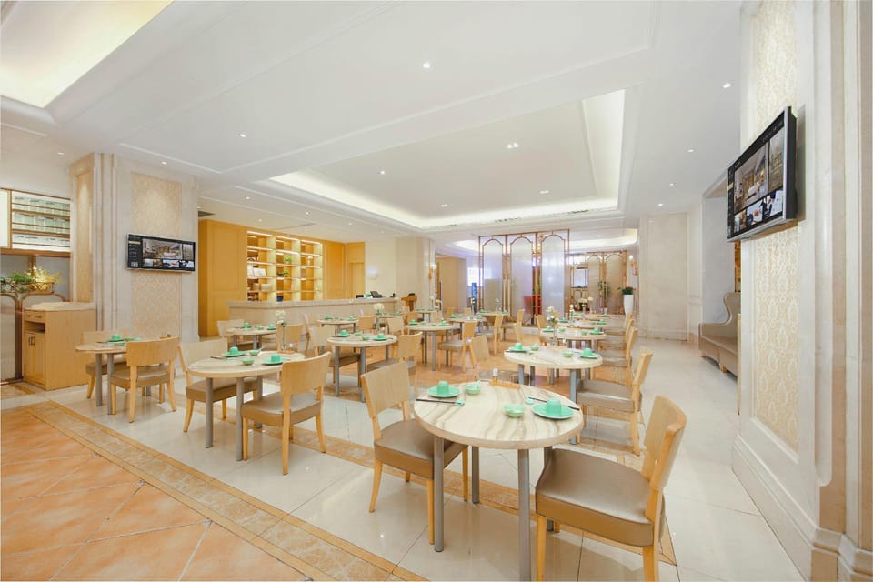 Vienna International Hotel Hangzhou East Railway Station Hotel in Hangzhou
