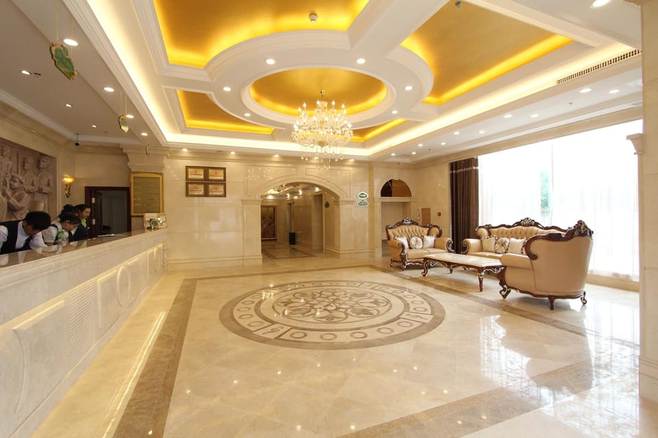 Vienna International Hotel Foshan Nanhai City Wanke Square Hotel in Guangzhou