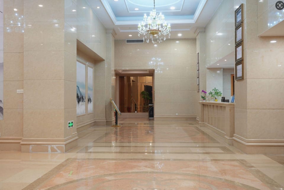 Vienna 3 Best Hotel Dongguan Liaobu Auto City Hotel in Guangzhou