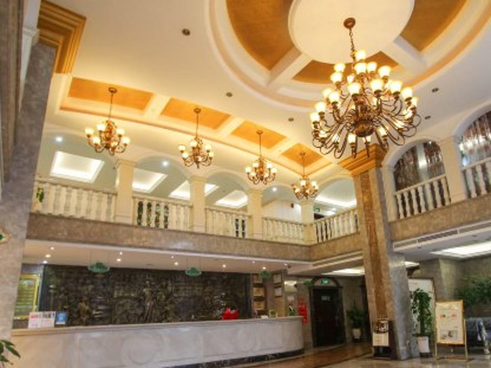 Vienna Hotel Hangzhou Binkang Road Metro Station Hotel in Hangzhou