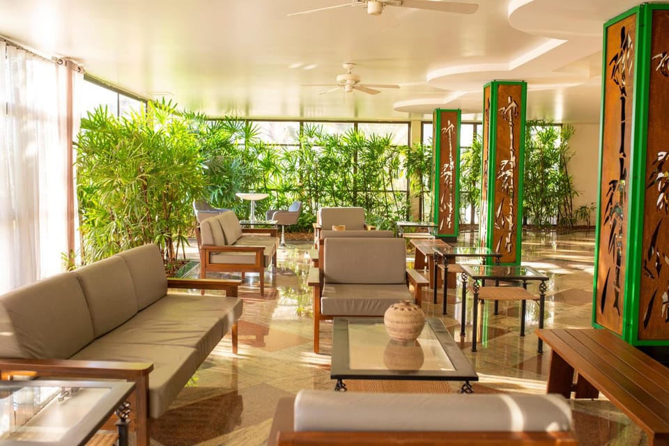 Bar/lounge