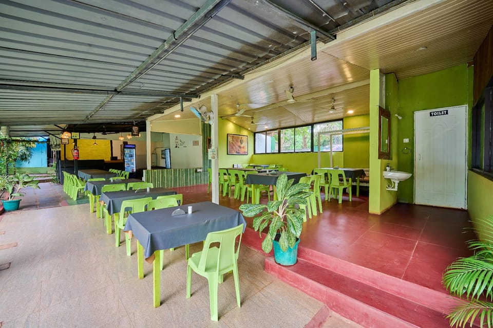 Treebo Lands End Beach Resort - 100m From Morjim Beach Resort in Goa, India