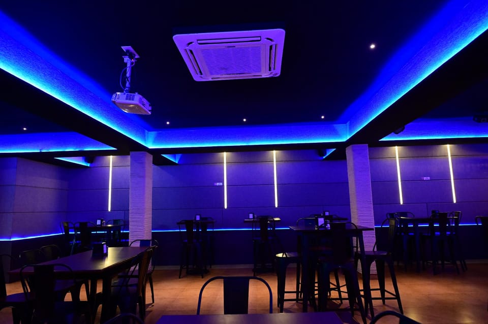Bar/lounge