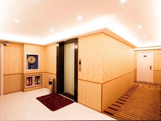 Boyue Zhenpin Hotel (Linhai Lucheng Road) Hotel in Zhejiang