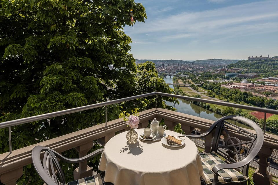 Schlosshotel Steinburg Hotel in Wurzburg