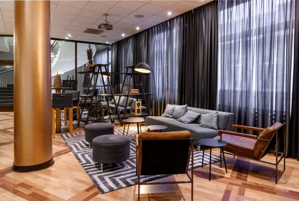 Bar/lounge