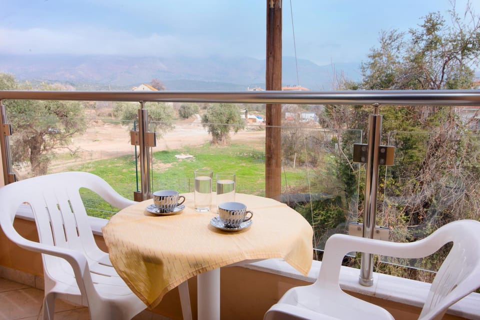Villa Oasis Hotel in Limenaria