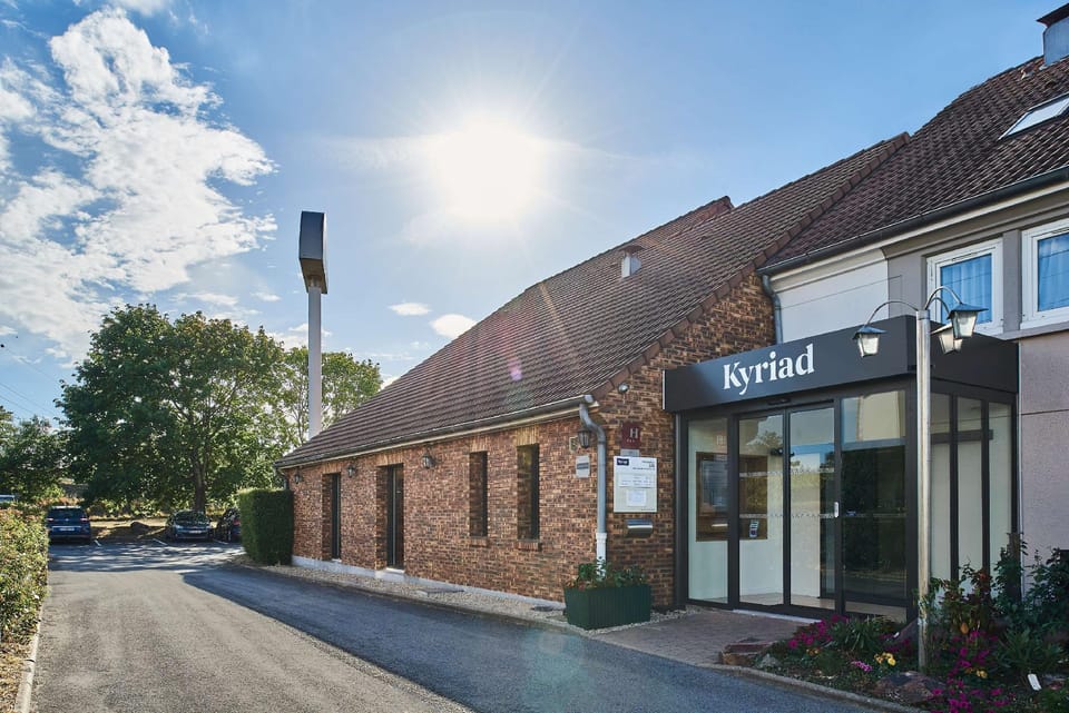 Kyriad Les Ulis Hotel in Île-de-France