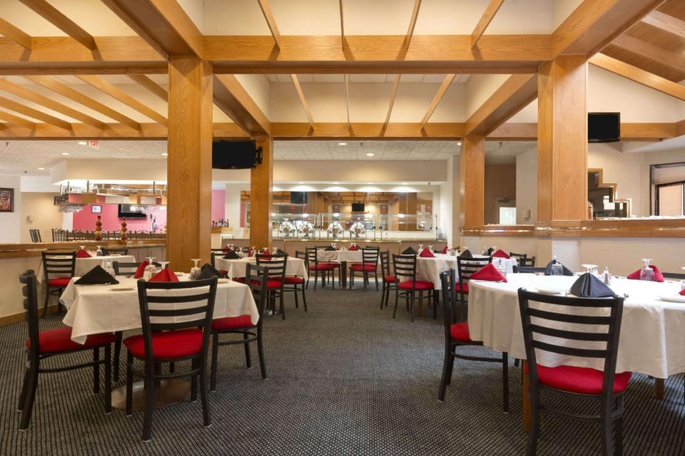Ramada by Wyndham Raleigh Hotel in Raleigh
