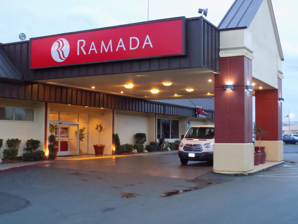 Ramada by Wyndham Sacramento Hotel in Arden-Arcade