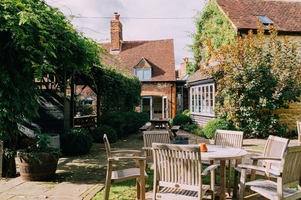 The Pointer Hotel in Cherwell District