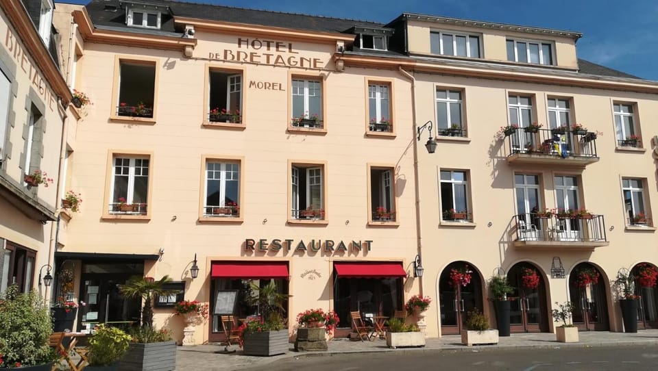 Hotel de Bretagne Dol centre ville - Hotel et Restaurant Hotel in Brittany