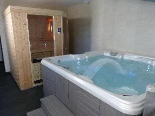 La Roseraie Hotel in Hauts-de-France