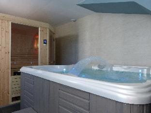 La Roseraie Hotel in Hauts-de-France