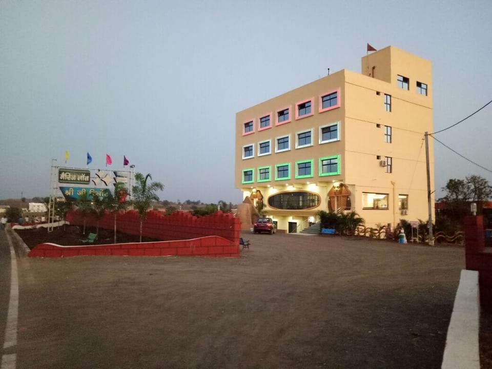 Hotel Shriji Resorts Resort in India