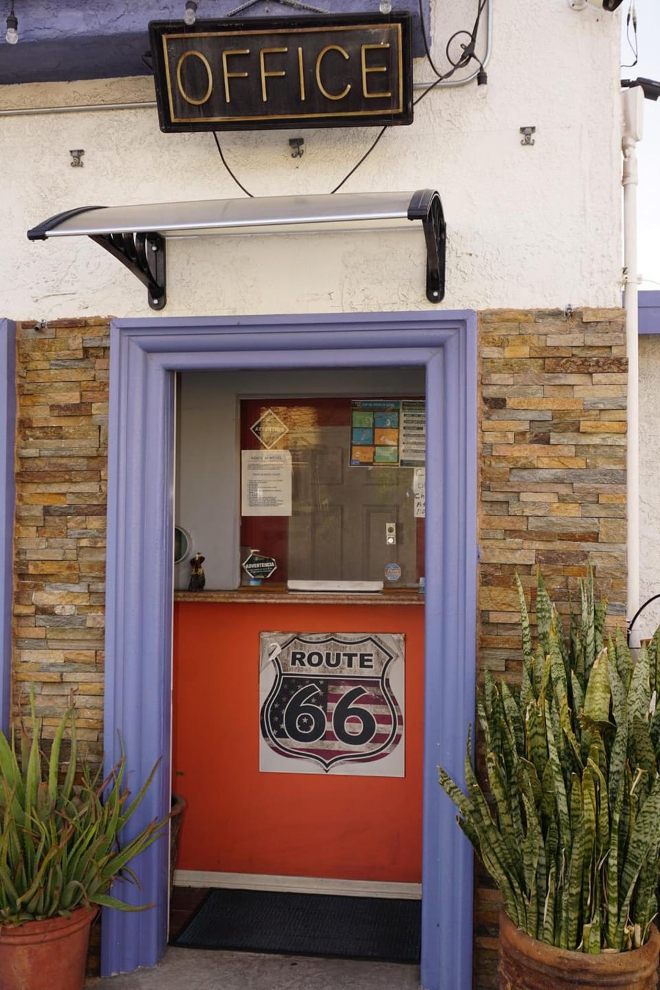 Route 66 Motel - Rialto Motel in Rialto