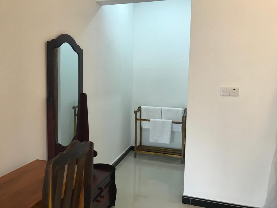 Shadowbay Hotel in Sri Lanka