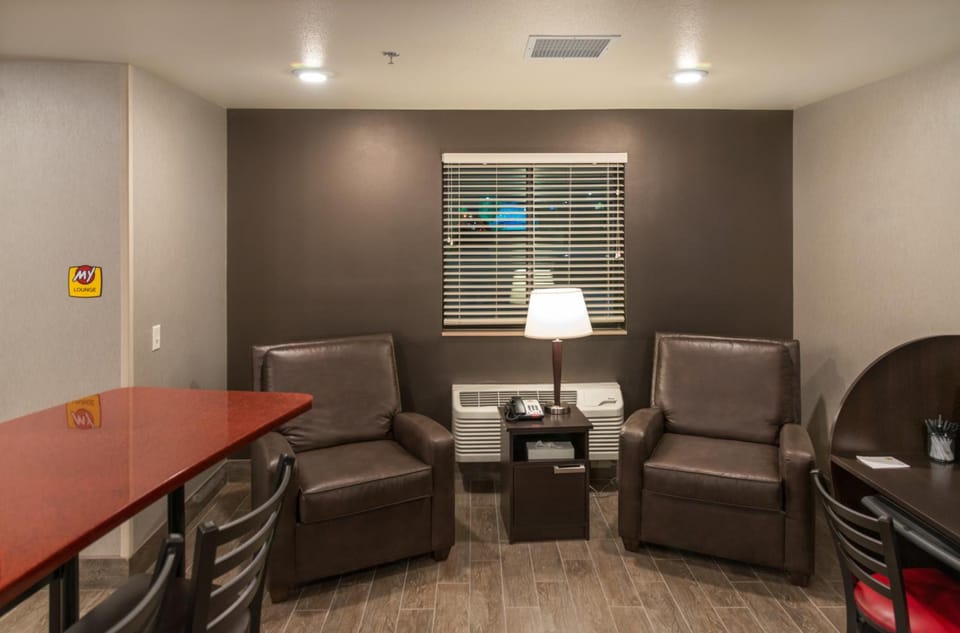 My Place Hotel Wixom Novi Detroit Hotel in Novi