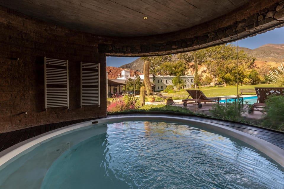 Hot tub