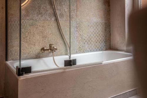 Mara's Little Boutique Sleepover - Budget Holiday Home Hotel in Piesendorf