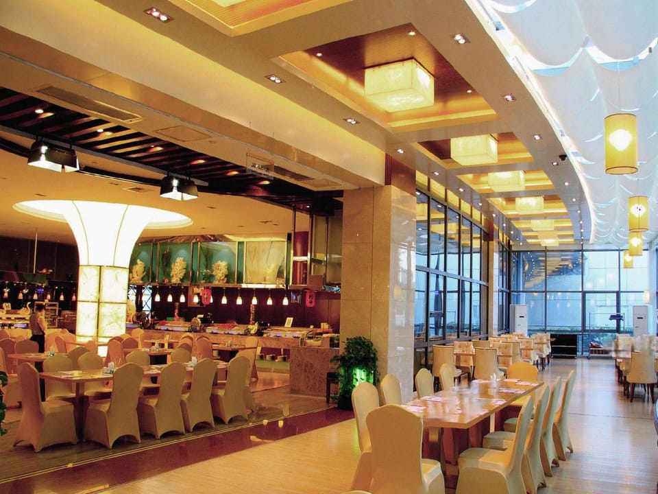 Swan Lake Hotel Hotel in China