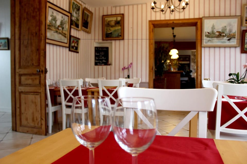 Hotel Les Aubepines Hotel in Normandy