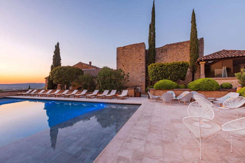 Le Vieux Castillon Hotel in Provence-Alpes-Côte d'Azur