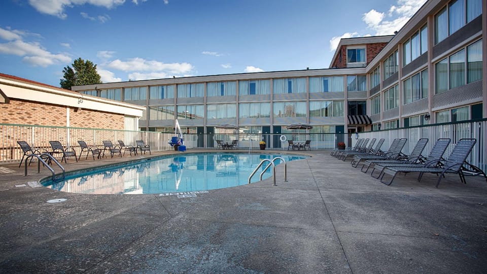 Best Western Plus Bradford Inn Hotel in Bradford