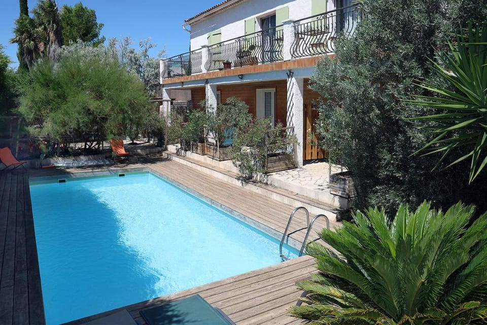Escale villa Hotel in Marignane