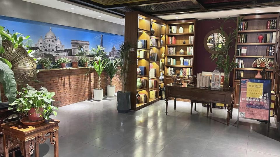James Joyce Coffetel Beijing Songjiazhuang Metro Station Hotel in Beijing