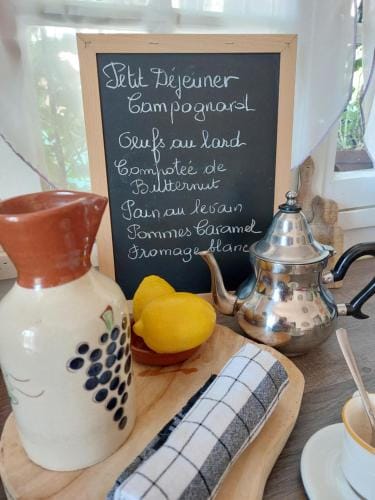 La Campagne de Lili - Chambre et Cuisine sur Terrasse privee Hotel in Provence-Alpes-Côte d'Azur