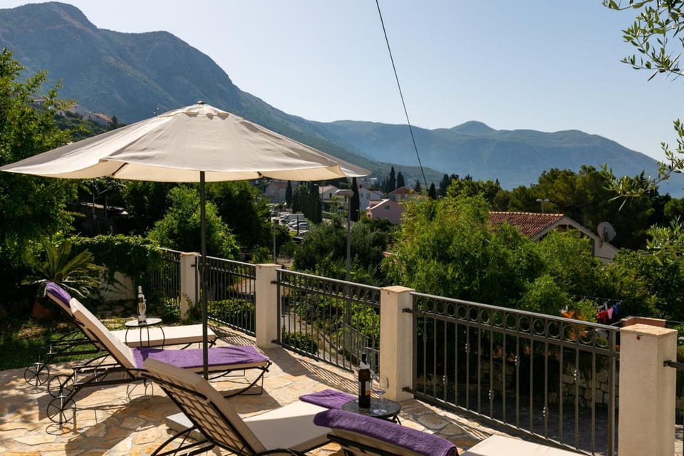 Apartments Karol&Mara Hotel in Mlini