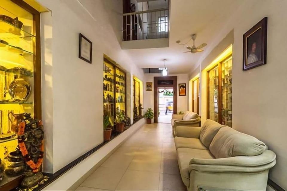 Sai Towers Hotel in Karnataka