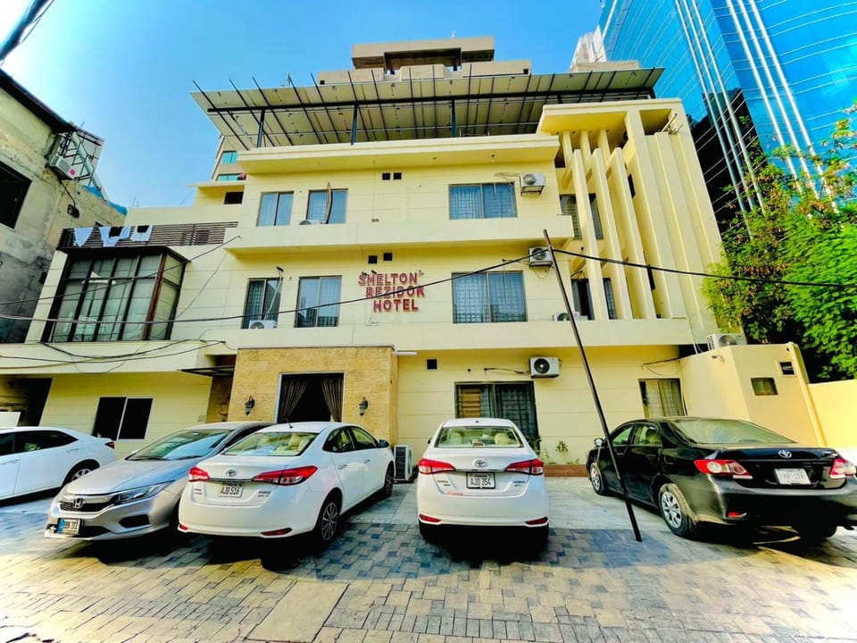 Shelton Rezidor Lahore Hotel in Lahore