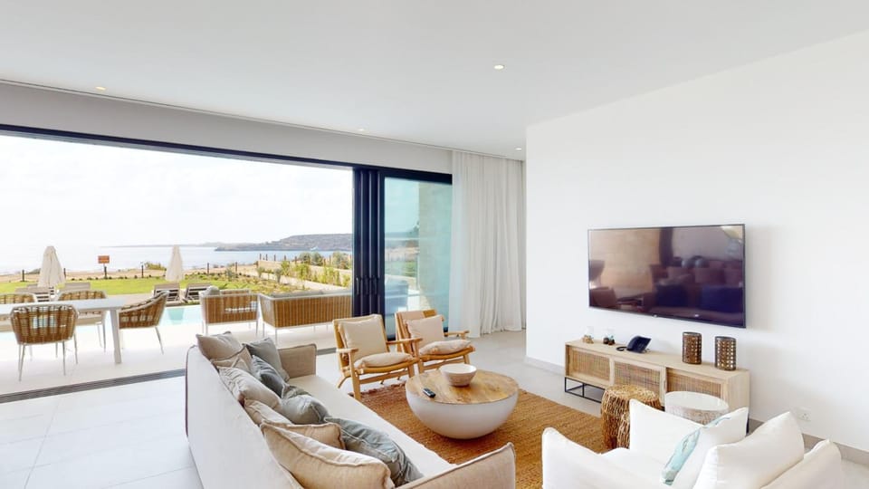 Periyiali Konnos Villas Beach Resort Hotel in Protaras