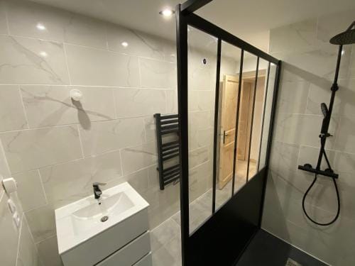Chambre privee Hotel in Fontainebleau