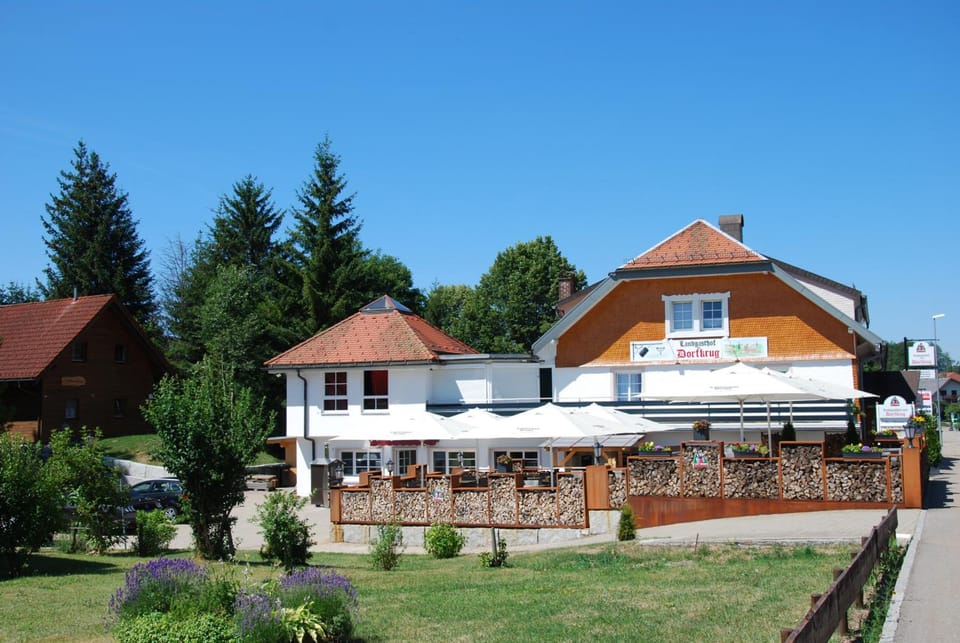 Landgasthof zum Dorfkrug Hotel in Schluchsee