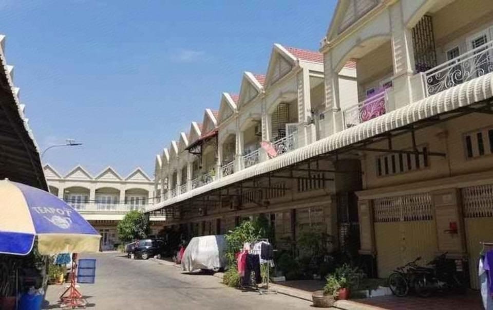 Guesthouse Sagami Cambodia - Hostel Hotel in Phnom Penh Province