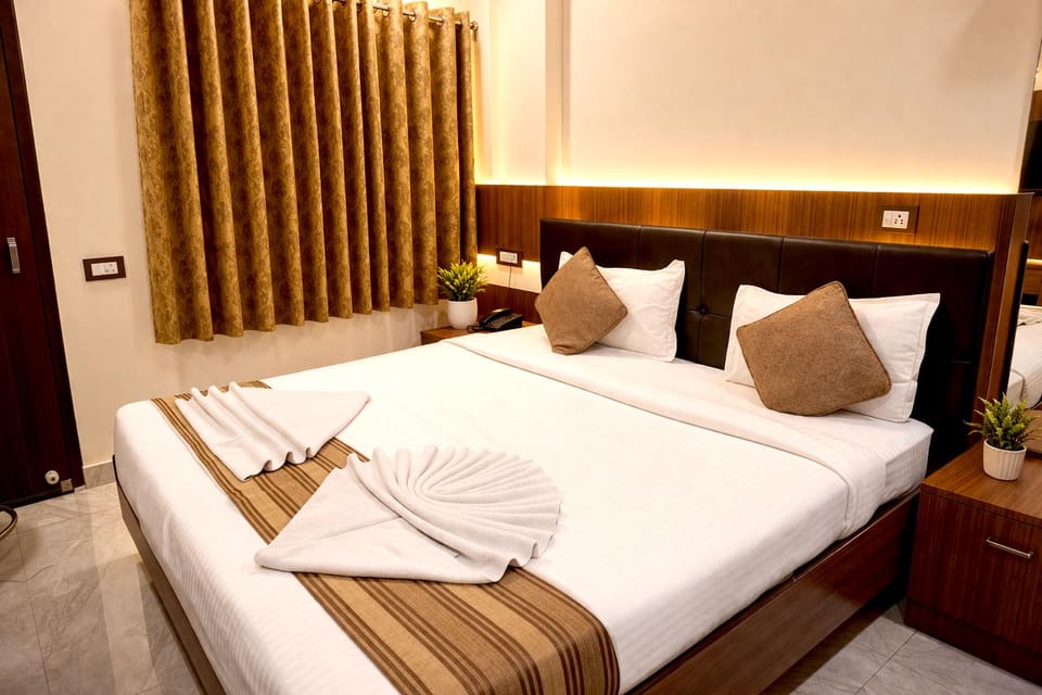 Hotel Aps Palace Hotel in Varanasi