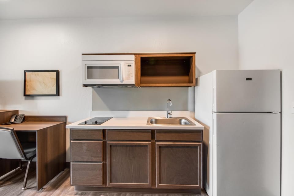 WoodSpring Suites Bakersfield Airport Hotel in Bakersfield