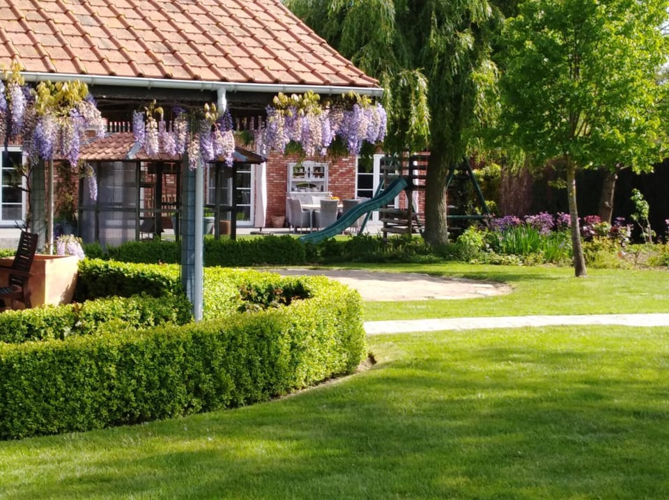 't Hooghe Licht Bed & Breakfast Hotel in Ypres