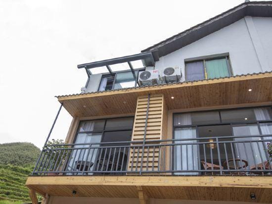 Yunhemeizhu Farmhouse Hotel in Zhejiang